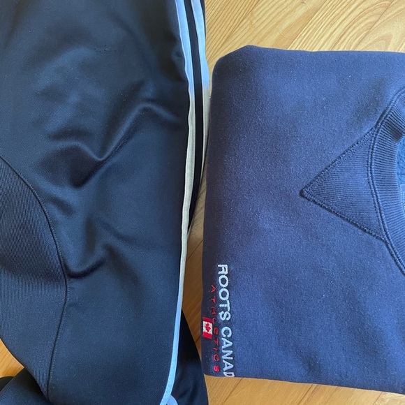 Vintage Roots Canada Sweatshirt - Picture 8 of 8